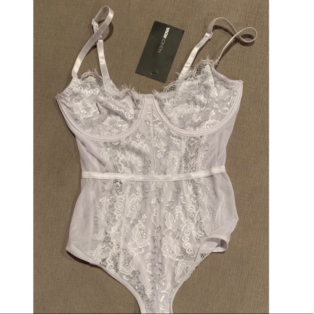NWT FASHION NOVA bodysuit/teddy